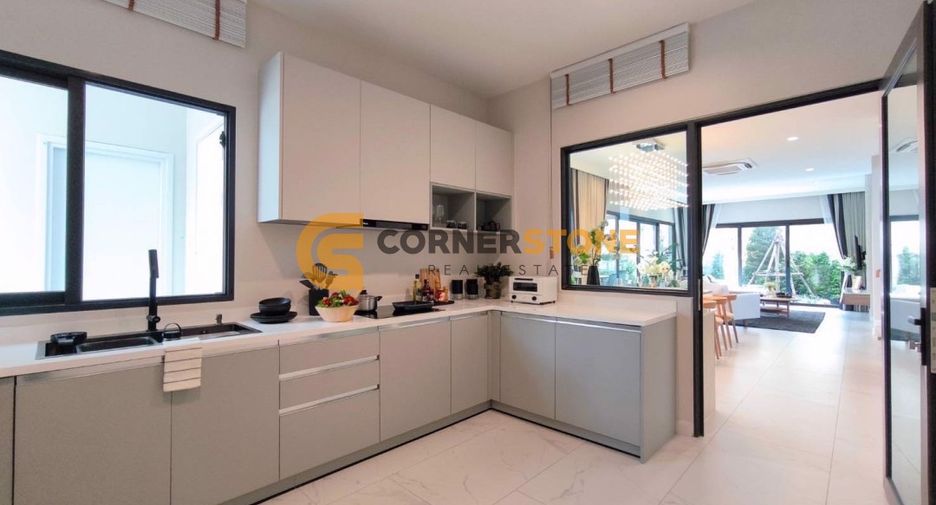 For sale 4 bedrooms house in Bang Lamung, Chonburi