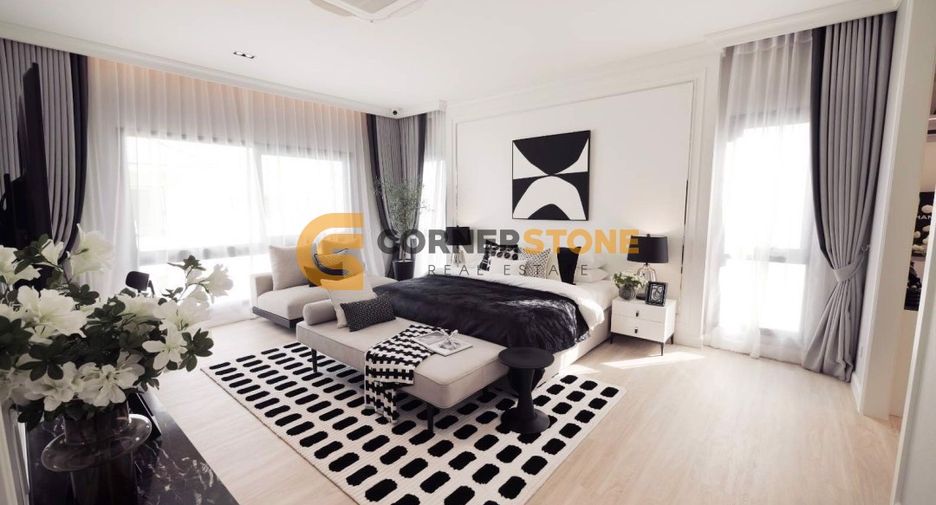 For sale 4 bedrooms house in Bang Lamung, Chonburi