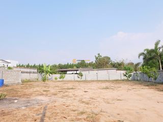 出售 土地 在 Bang Lamung, Chon Buri