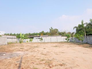 出售 土地 在 Bang Lamung, Chon Buri