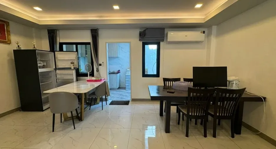 For sale 3 bedrooms house in Bang Lamung, Chonburi