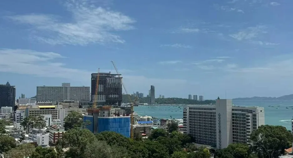For sale 1 bed condo in Bang Lamung, Chonburi