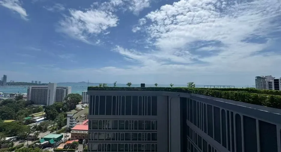 For sale 1 bed condo in Bang Lamung, Chonburi