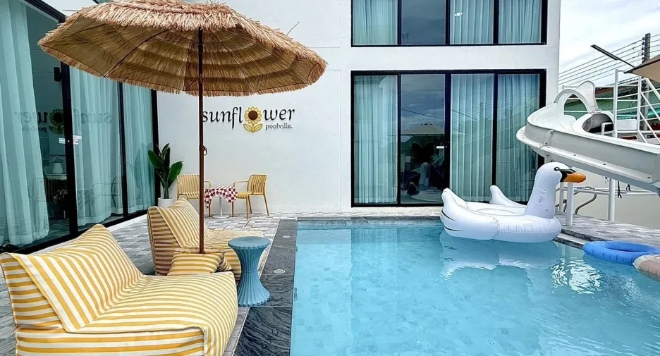 À vendre 4 chambres villa à Huay Yai, Pattaya