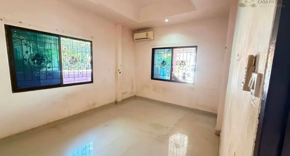 For sale 3 bedrooms house in Jomtien, Pattaya