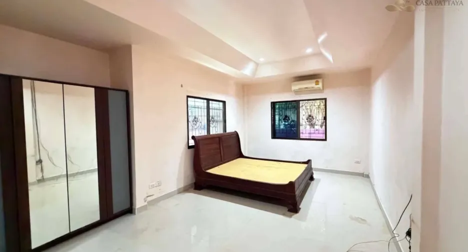 For sale 3 bedrooms house in Jomtien, Pattaya