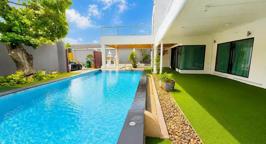 À louer 4 chambres villa à Bang Lamung, Chonburi