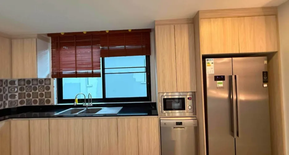 À louer 4 chambres villa à Bang Lamung, Chonburi