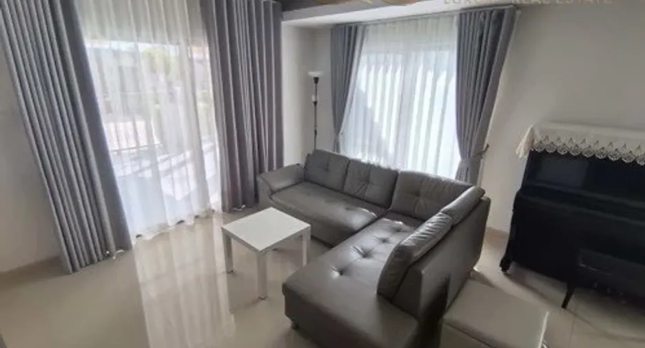 For sale 3 bedrooms house in Si Racha, Chonburi