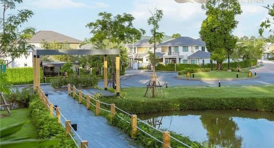 For sale 3 bedrooms house in Si Racha, Chonburi