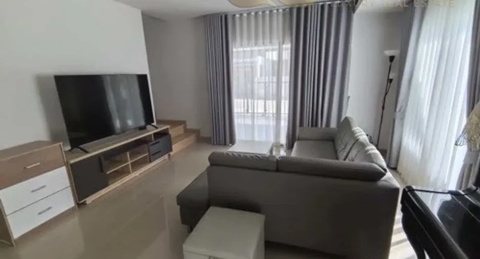 For sale 3 bedrooms house in Si Racha, Chonburi