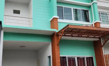 Casa adosada en alquiler de 3 habitaciones en Mueang Chiang Rai, Chiang Rai