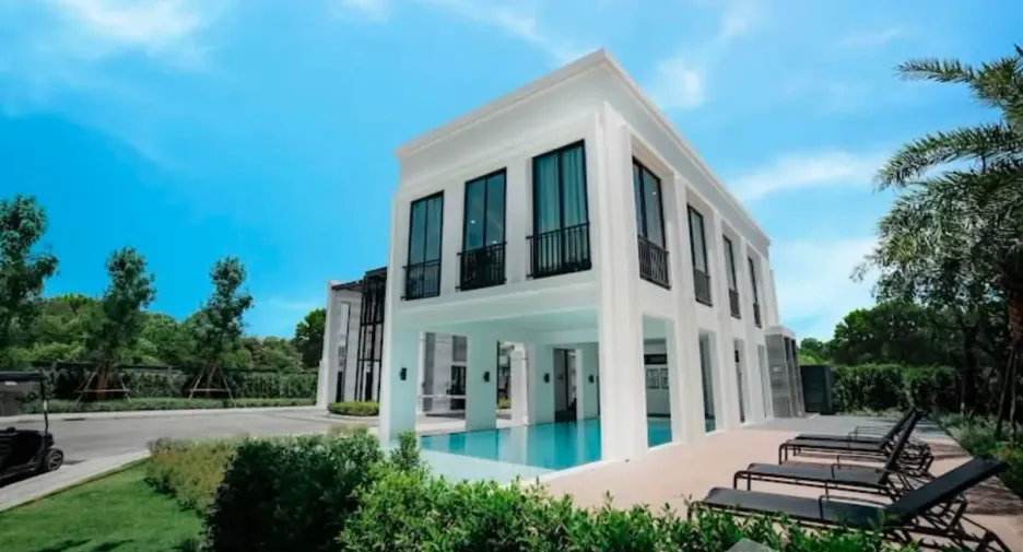 For rent 4 bedrooms townhouse in Mueang Nonthaburi, Nonthaburi