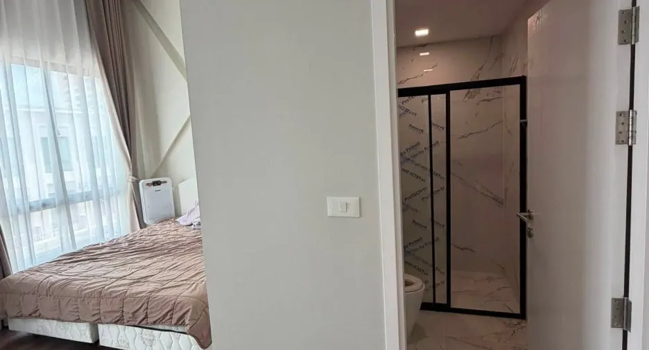 For rent 4 bedrooms townhouse in Mueang Nonthaburi, Nonthaburi