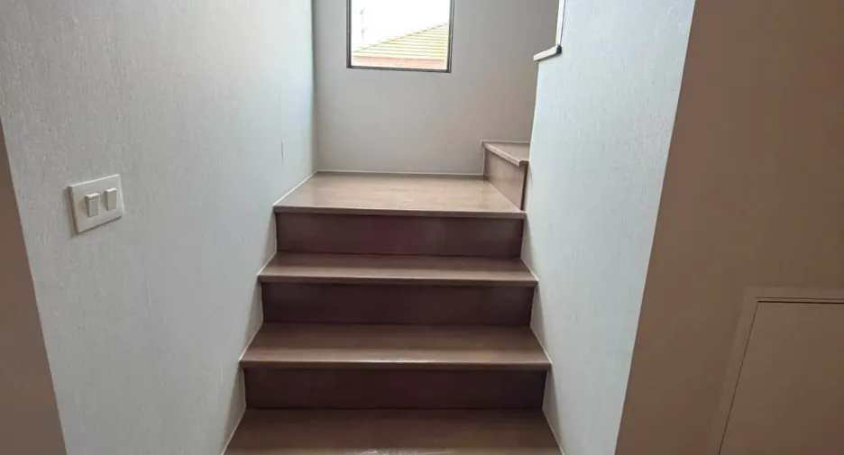 For rent 4 bedrooms townhouse in Mueang Nonthaburi, Nonthaburi