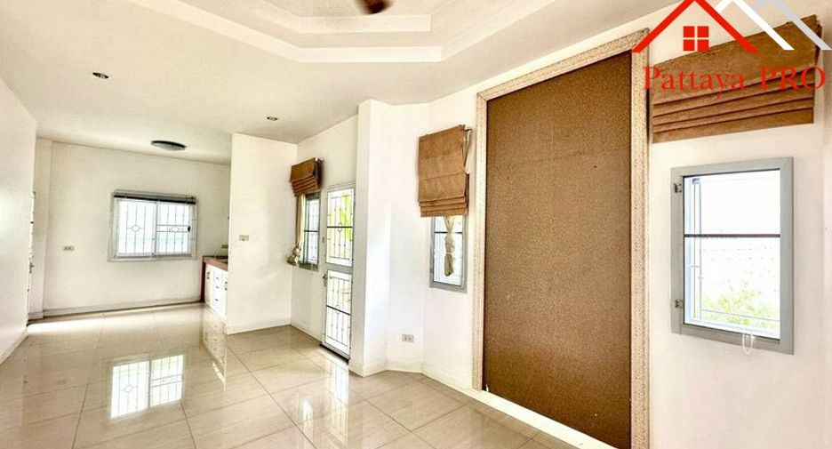 Haus zum Kauf mit 3 Zimmer in Bang Lamung, Chonburi
