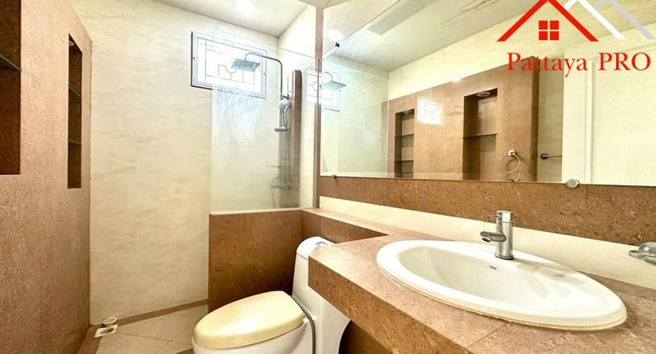 Haus zum Kauf mit 3 Zimmer in Bang Lamung, Chonburi