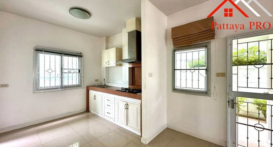 Haus zum Kauf mit 3 Zimmer in Bang Lamung, Chonburi