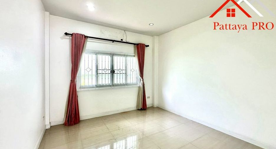 Haus zum Kauf mit 3 Zimmer in Bang Lamung, Chonburi