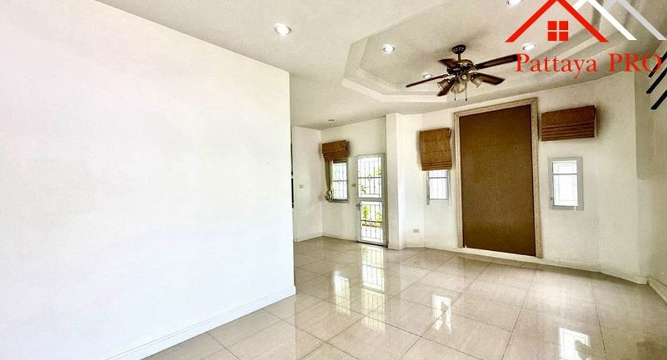 Haus zum Kauf mit 3 Zimmer in Bang Lamung, Chonburi
