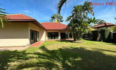 For sale 3 ベッドルーム house in Huay Yai, Pattaya