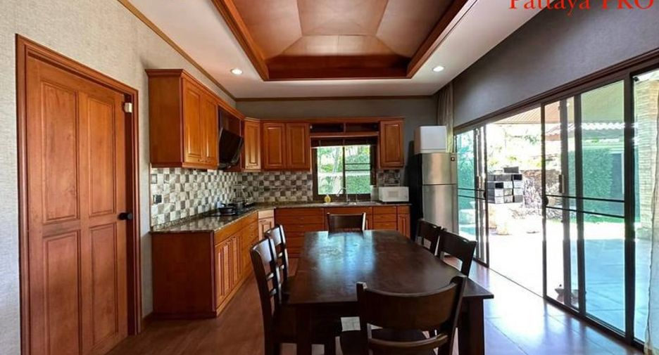For sale 3 ベッドルーム house in Huay Yai, Pattaya