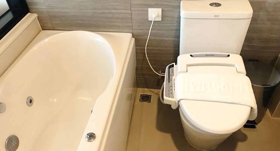 Condo en venta de 1 habitaciones en Si Racha, Chonburi