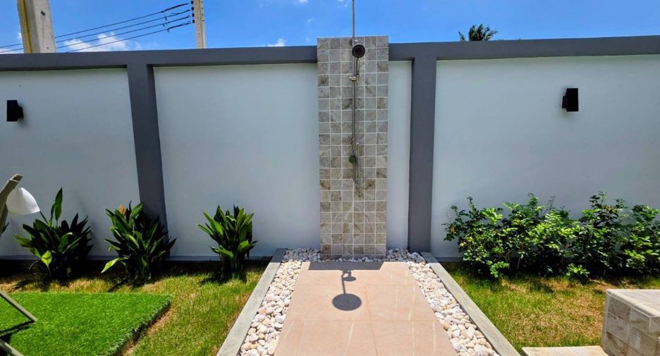 For sale 2 bedrooms villa in Mueang Krabi, Krabi