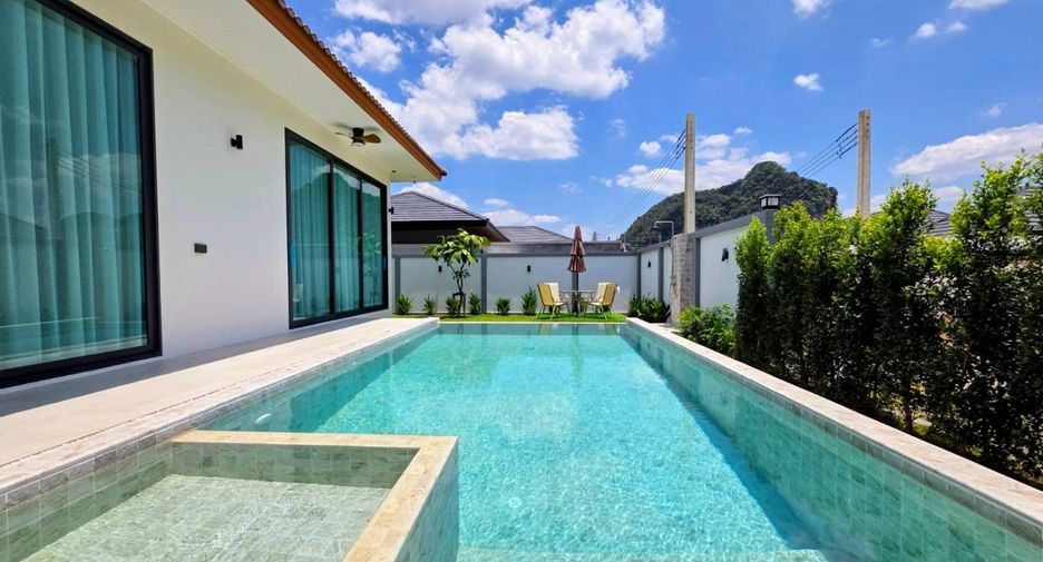 For sale 2 bedrooms villa in Mueang Krabi, Krabi