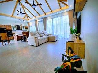 For sale 2 bedrooms villa in Mueang Krabi, Krabi