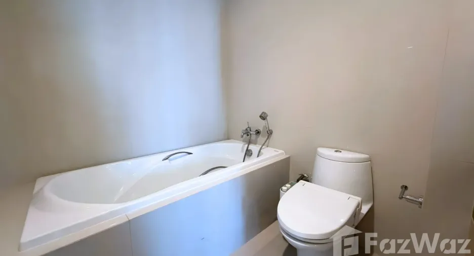 Wohnung zur Miete mit 1 Zimmer in Khlong Toei, Bangkok