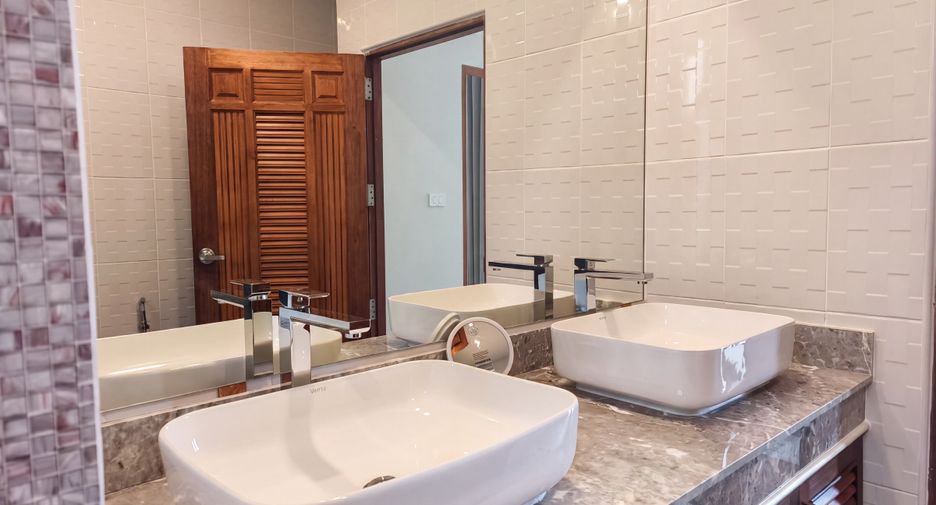 À vendre 5 chambres villa à Ko Samui, Surat Thani