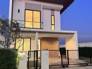 For rent 3 bedrooms house in Bang Phli, Samut Prakan