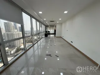 Аренда офис в Кхлонг Тоеи, Бангкок