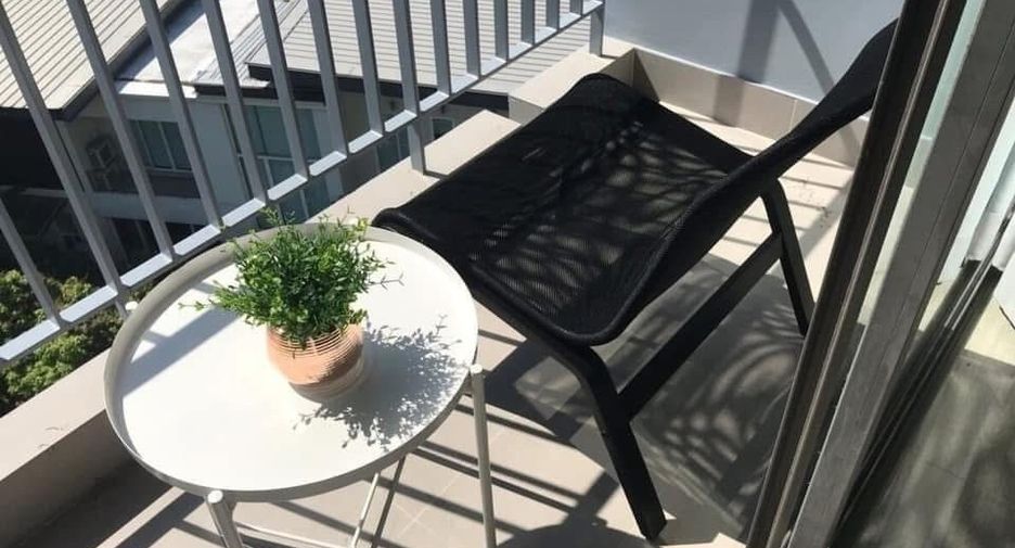 For sale 1 bed condo in Watthana, Bangkok