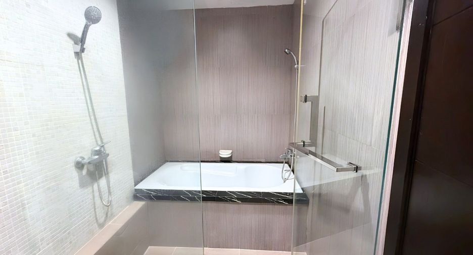 Condo en alquiler de 2 habitaciones en Watthana, Bangkok
