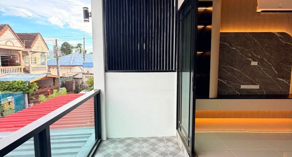 Casa adosada en venta de 3 habitaciones en Jomtien, Pattaya