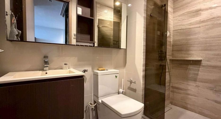 Condo en alquiler de 1 habitaciones en Khlong Toei, Bangkok