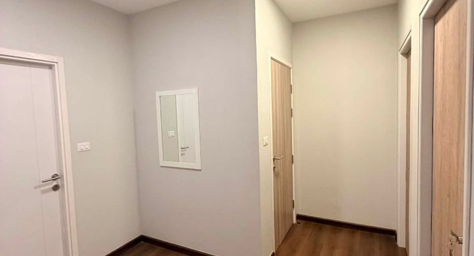 For rent 4 bedrooms townhouse in Mueang Nonthaburi, Nonthaburi