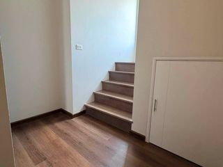 For rent 4 bedrooms townhouse in Mueang Nonthaburi, Nonthaburi