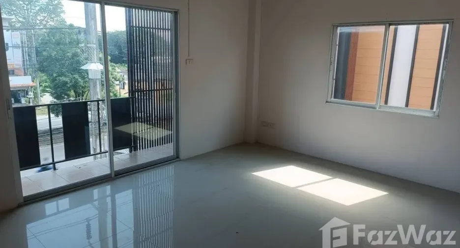 For rent 3 bedrooms townhouse in San Sai, Chiang Mai