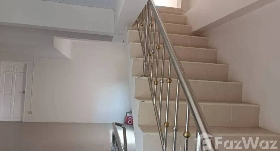 For rent 3 bedrooms townhouse in San Sai, Chiang Mai