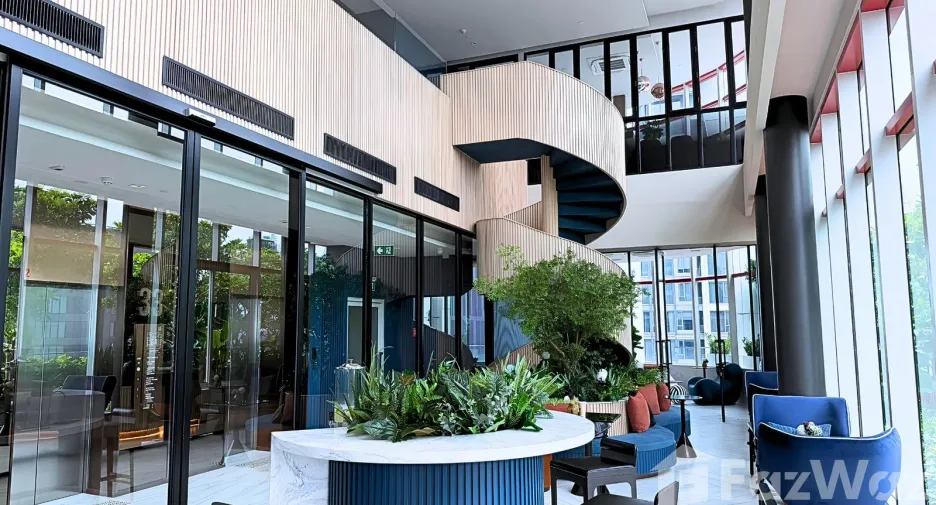 For rent 2 bedrooms condo in Khlong Toei, Bangkok