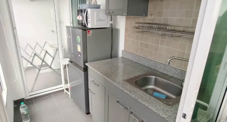 Wohnung zur Miete mit 1 Zimmer in Bang Sue, Bangkok