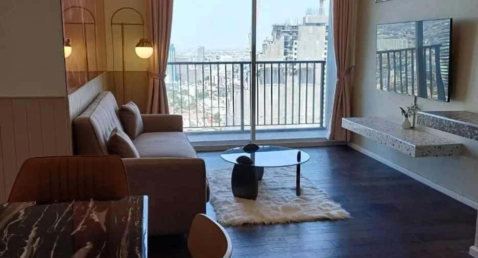 For rent 2 bedrooms condo in Chatuchak, Bangkok