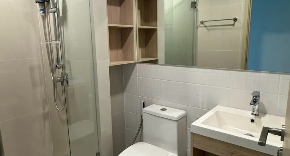 À vendre 2 chambres condo à Bang Phli, Samut Prakan