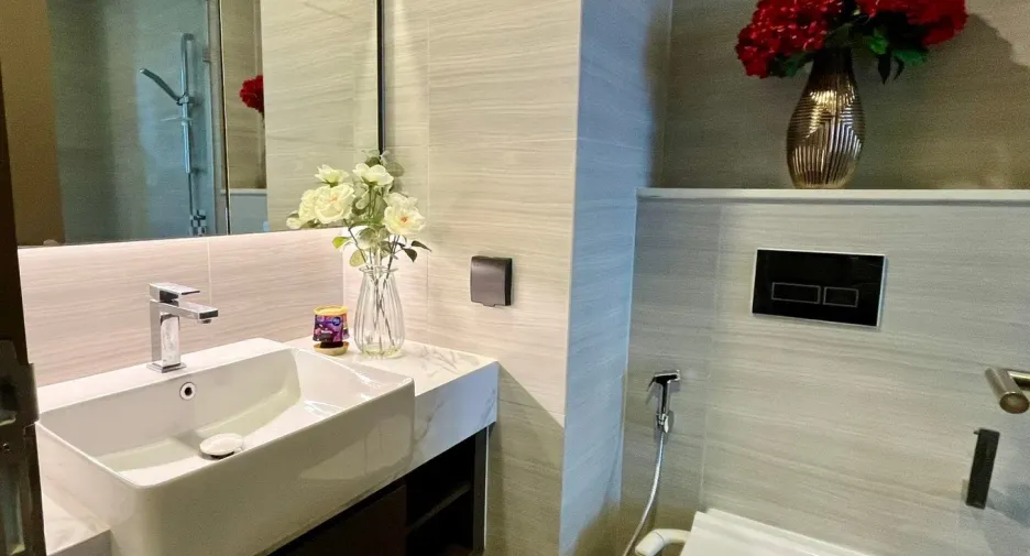 For rent 1 bed condo in Watthana, Bangkok