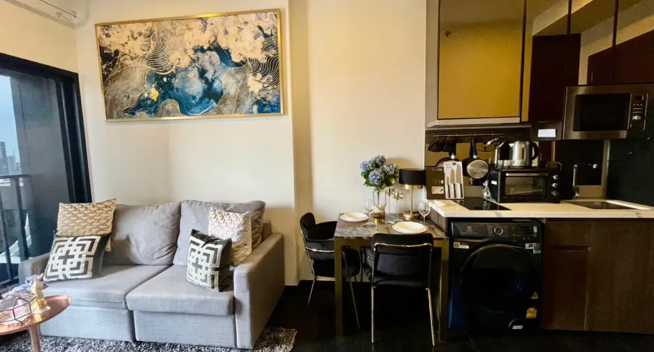 For rent 1 bed condo in Watthana, Bangkok