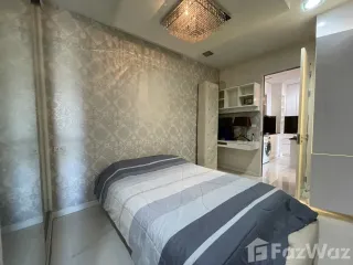 Продажа 2 спальни кондо в Ратчатхещи, Бангкок
