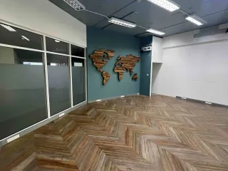 Gewerbefläche zur Miete mit 1 Zimmer in Huai Khwang, Bangkok